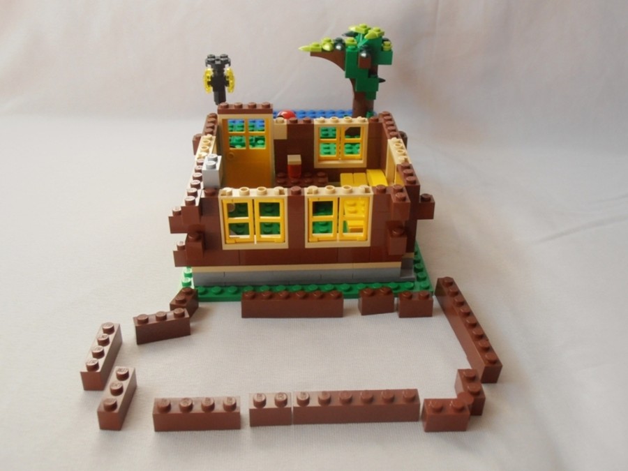 5766 Another Log Cabin