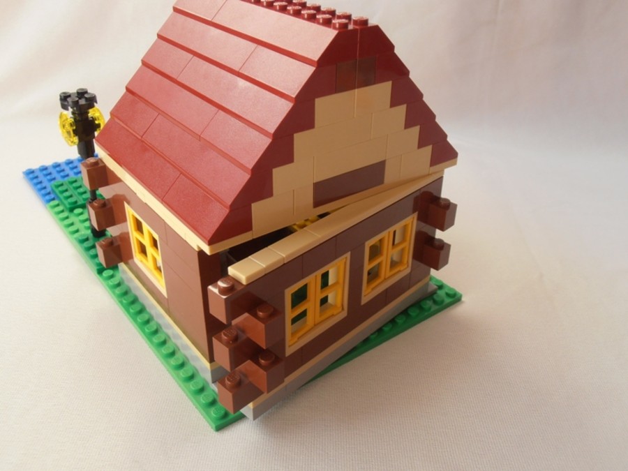 5766 Another Log Cabin