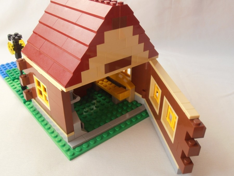 5766 Another Log Cabin