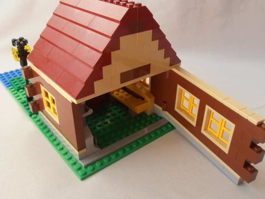 5766 Another Log Cabin