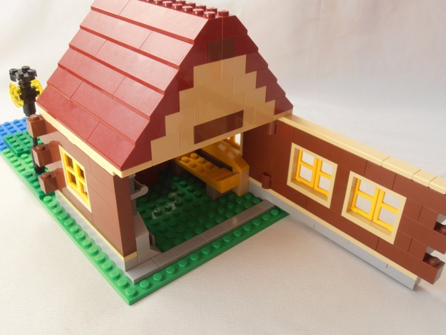5766 Another Log Cabin