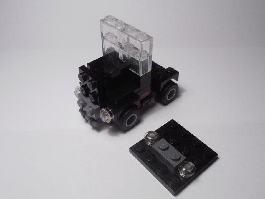 7602 Minifig Car