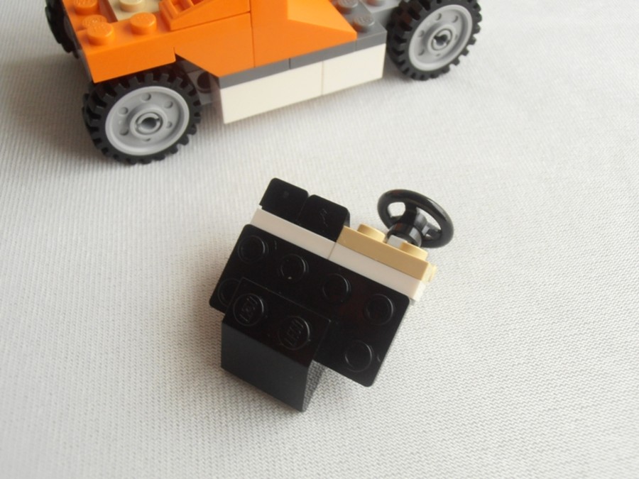 31017 Flatbed Truck