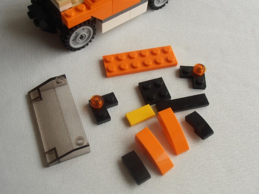 31017 Flatbed Truck