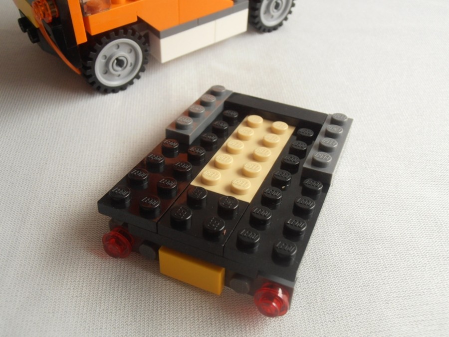 31017 Flatbed Truck