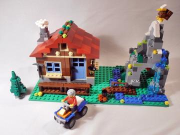 31025 Mountain Hut