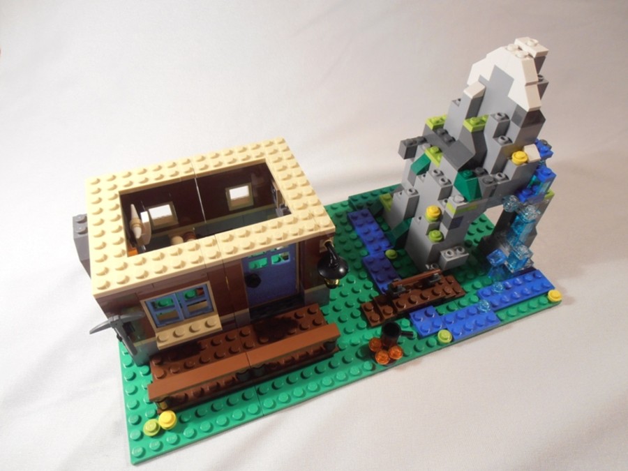 31025 Mountain Hut