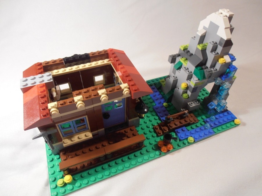 31025 Mountain Hut