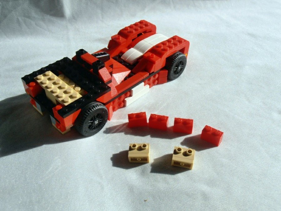 31024 Roaring Race Truck