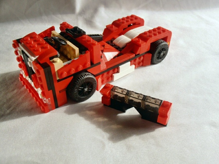 31024 Roaring Race Truck