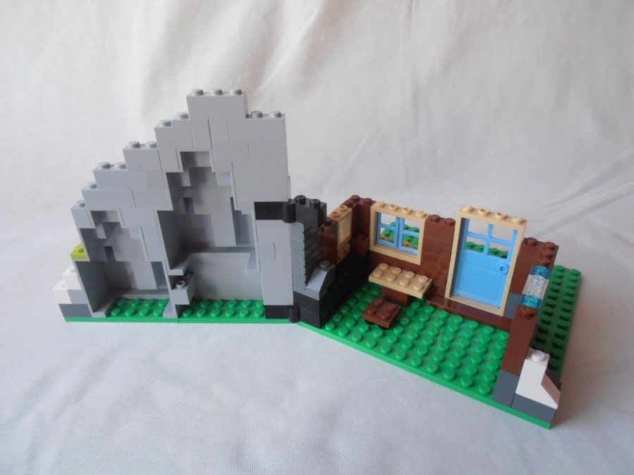 31025 Another Mountain Hut