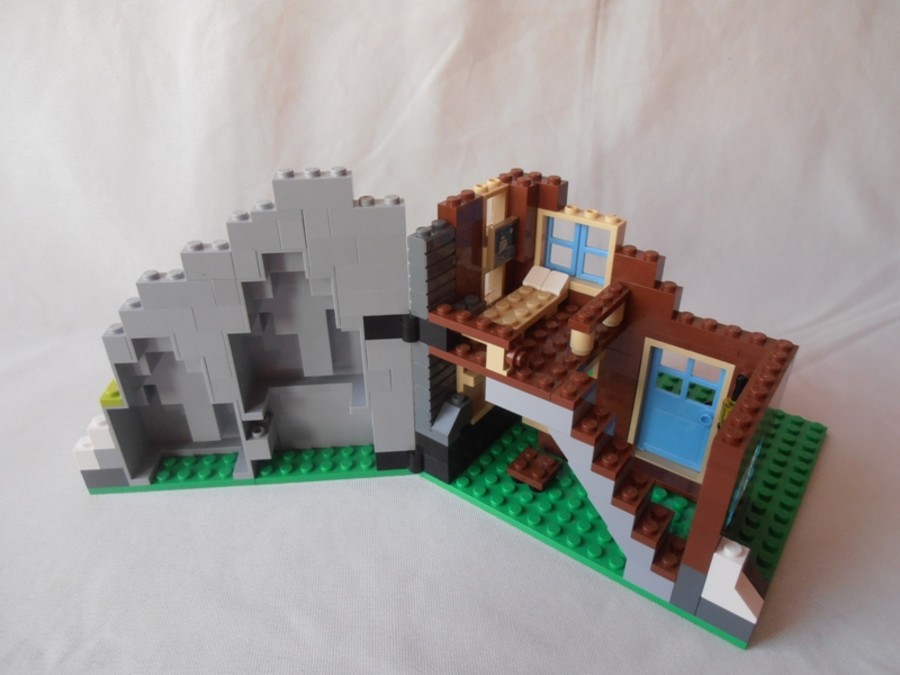 31025 Another Mountain Hut