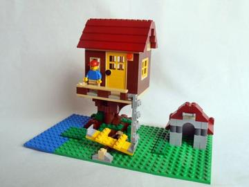 5766 Tree House