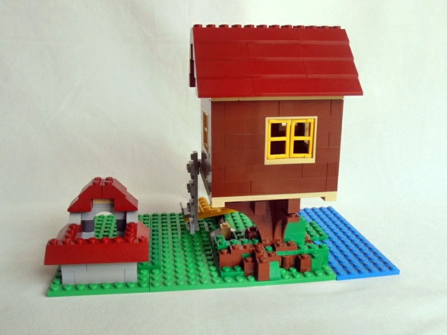 5766 Tree House