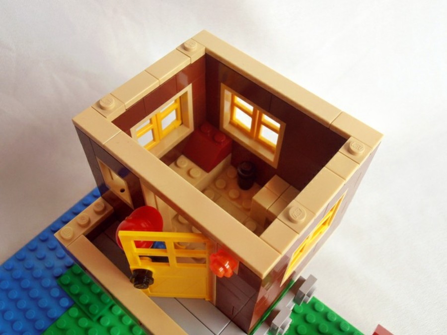 5766 Tree House