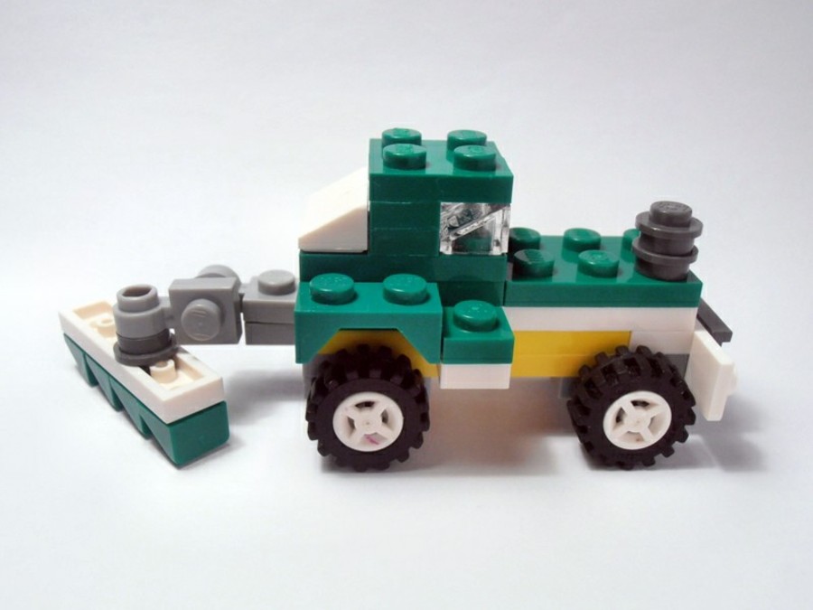 6910 Tractor