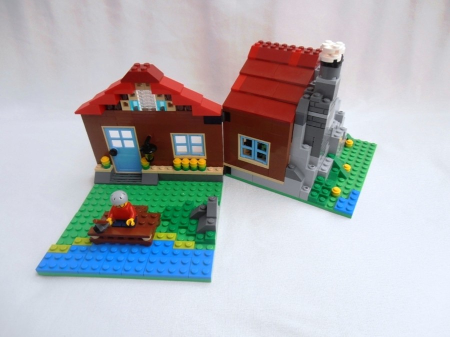 31025 Mountainside Hut