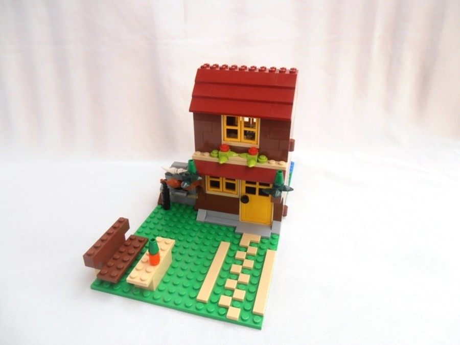 5766 Town House