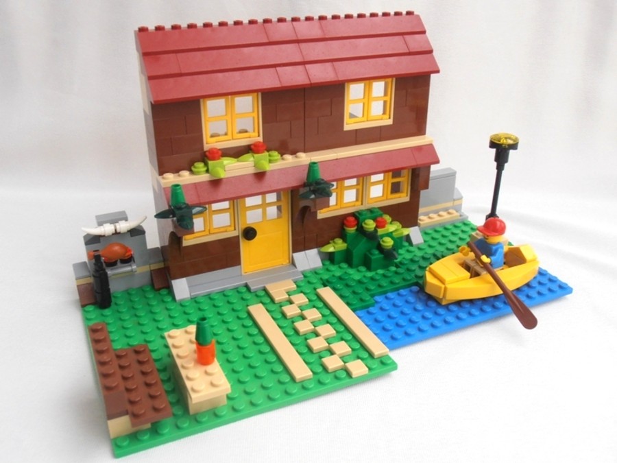 5766 Town House