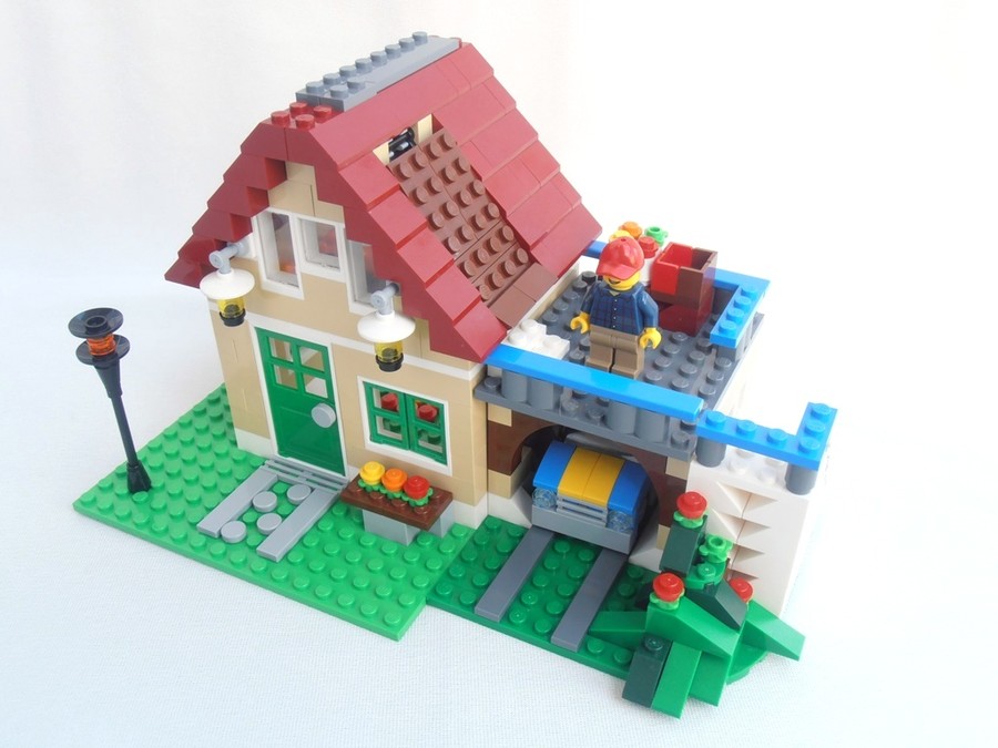 31038 Changing Home