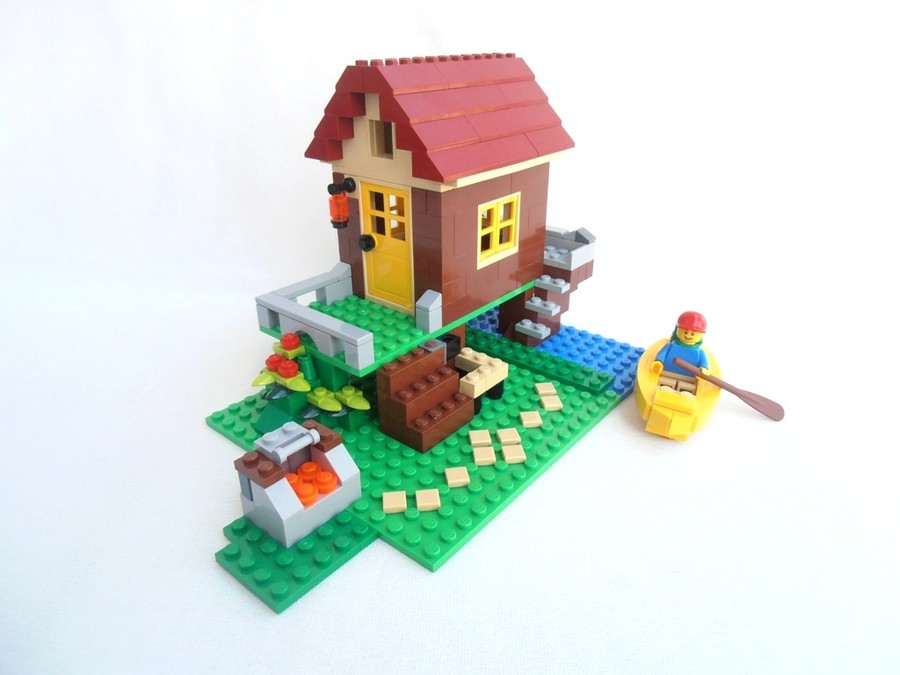 5766 Stilt House