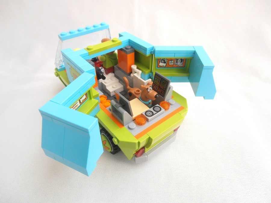 75902