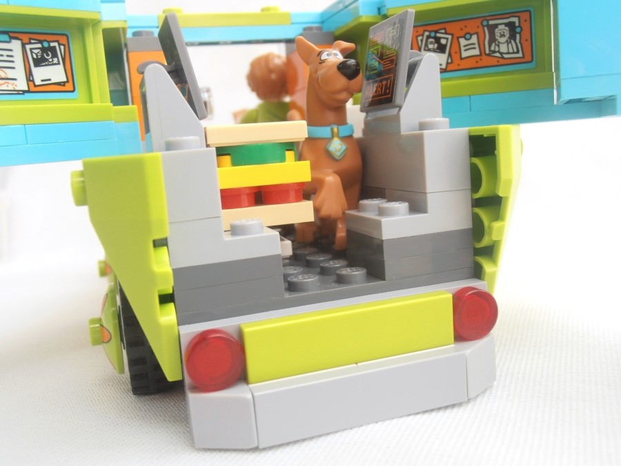 75902