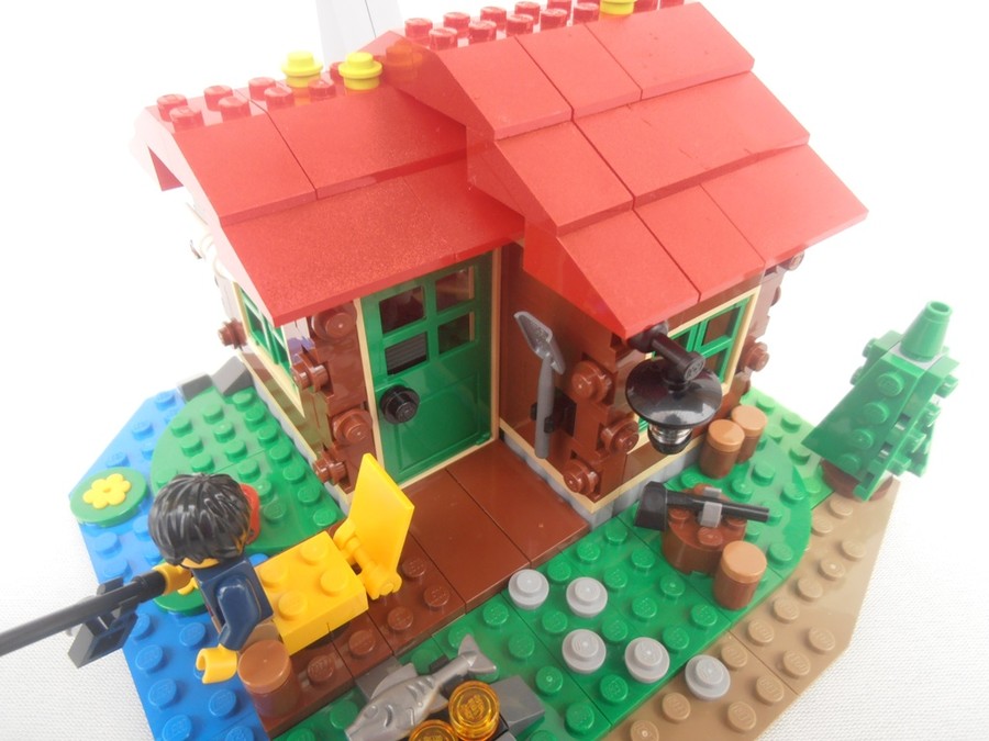 31048 Lakeside Lodge