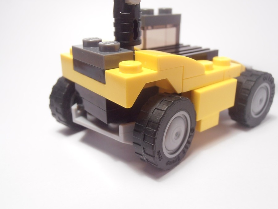 31041 Liebherr LRS 645 Reachstacker