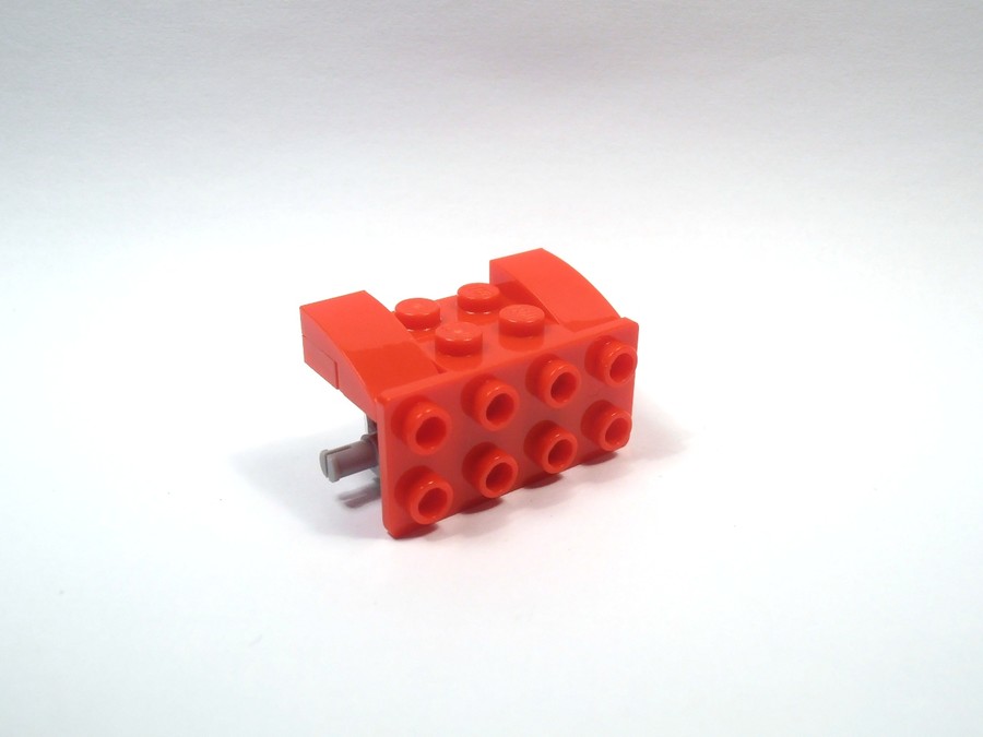 31055