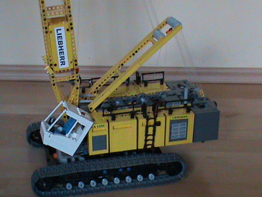 Kegi Liebherr 1250, és Lego Kamion +SBrick
