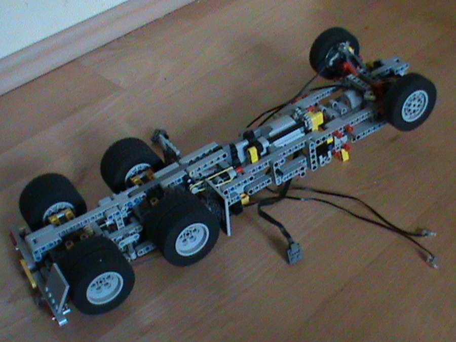 Kegi Liebherr 1250, és Lego Kamion +SBrick