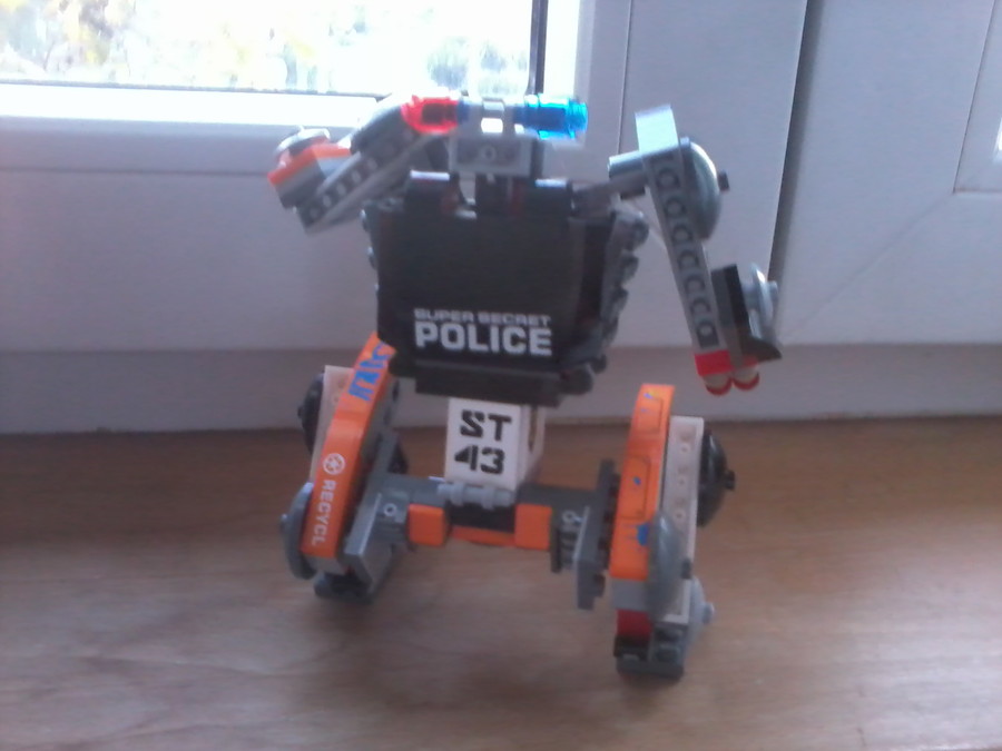 Lego movie: exo-suit