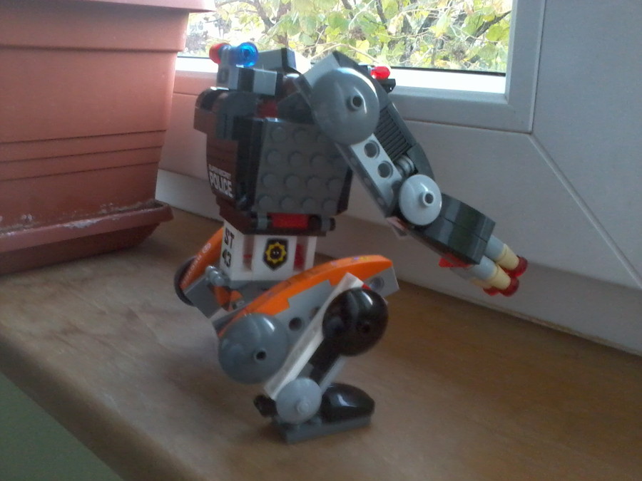 Lego movie: exo-suit