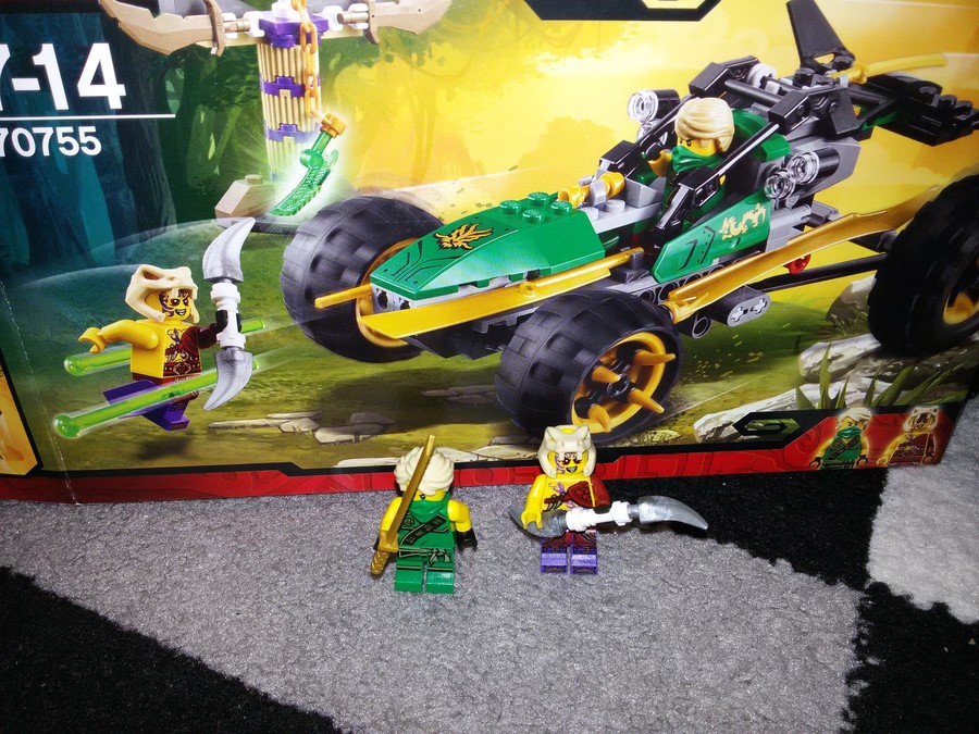 Ninjago-t is szeretjük:)
