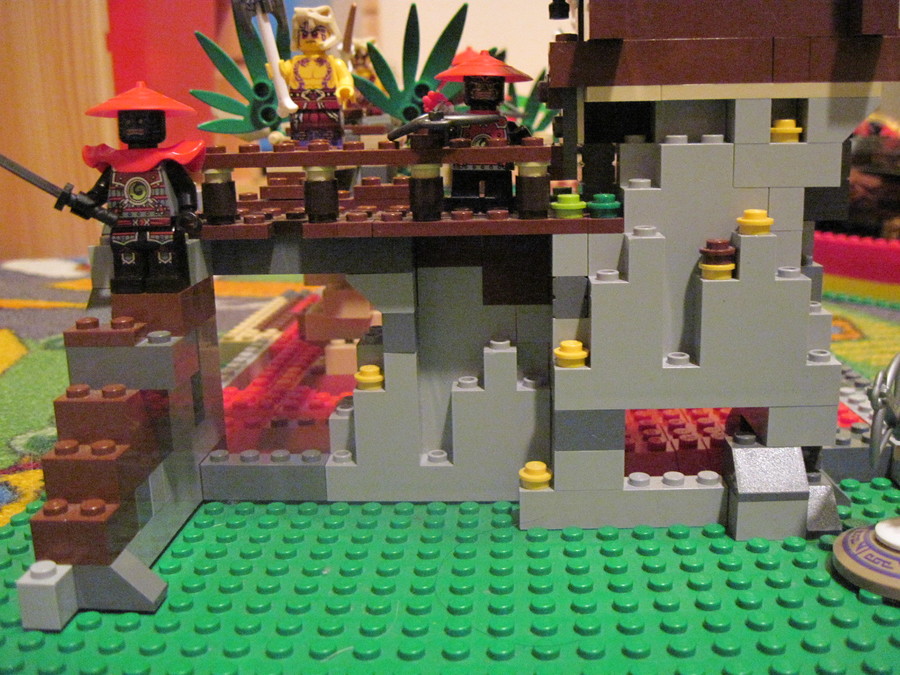 Ninjago lávatenger és dzsungel-csapda