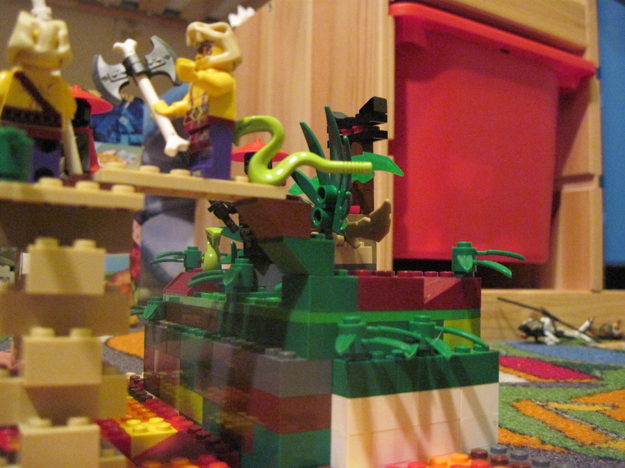 Ninjago lávatenger és dzsungel-csapda