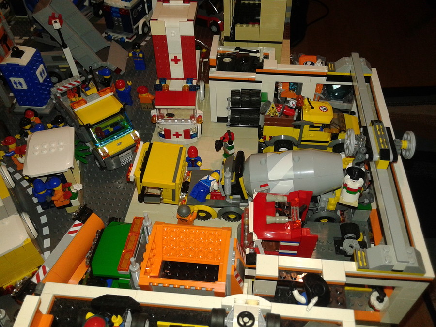 LEGO város, és az enyém :)
