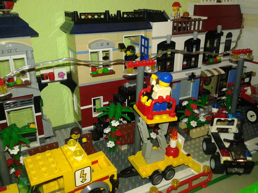 LEGO város, és az enyém :)