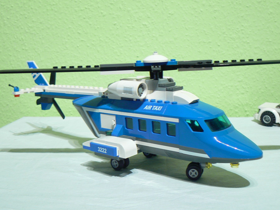 Élni tudni kell: magán limó és helikopter