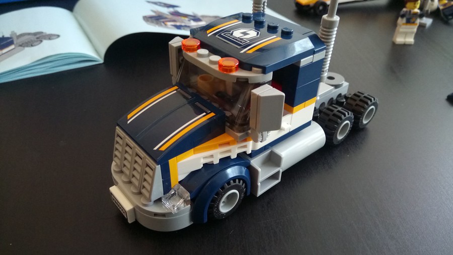 Dragster szállító kamion