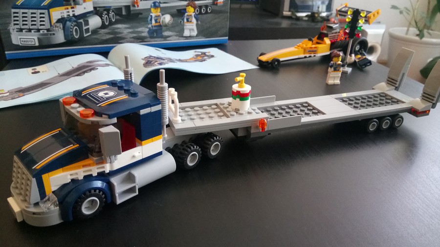 Dragster szállító kamion