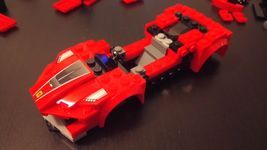 Ferrarit mindenkinek!