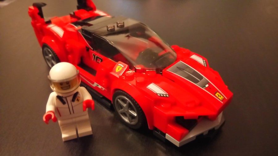 Ferrarit mindenkinek!