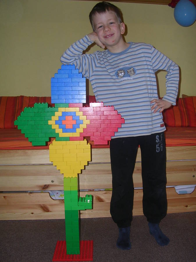 Tavaszi virágok  a gyerekszobában