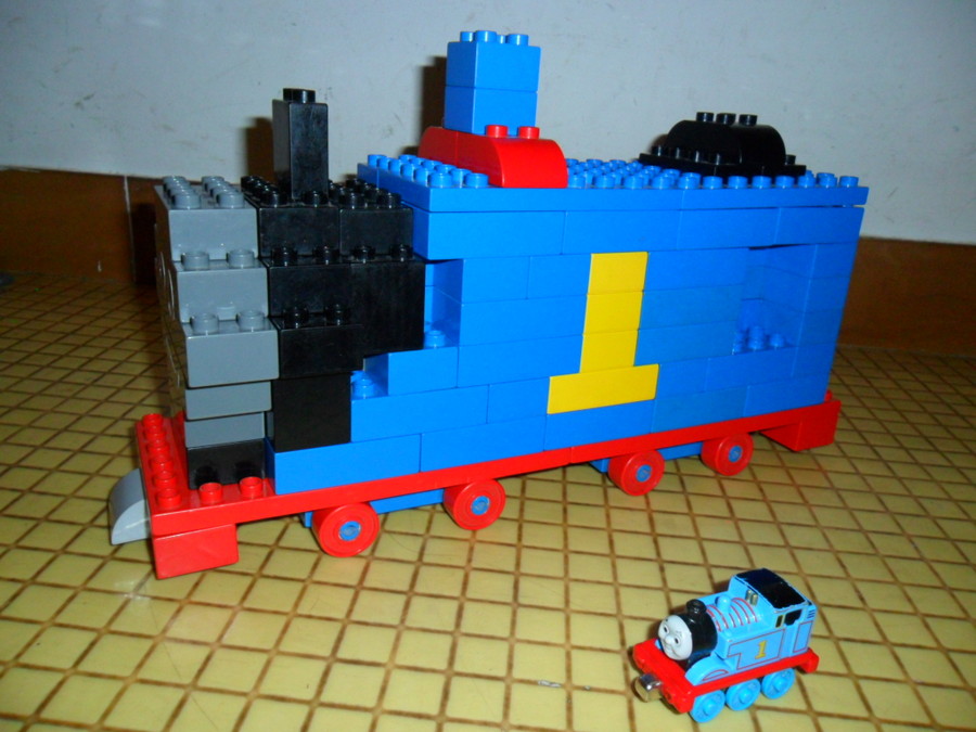 Thomas, a gőzmozdony