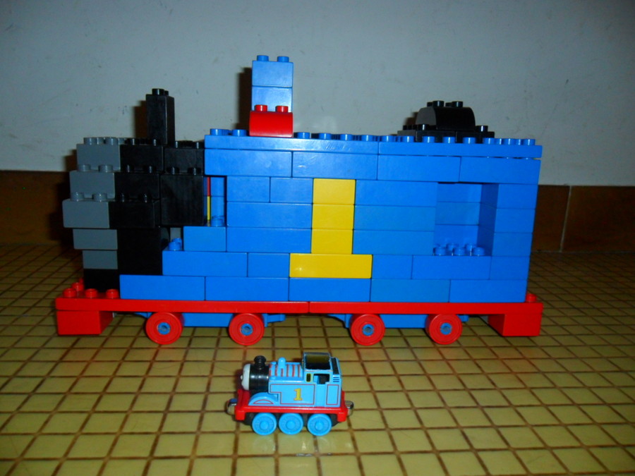 Thomas, a gőzmozdony