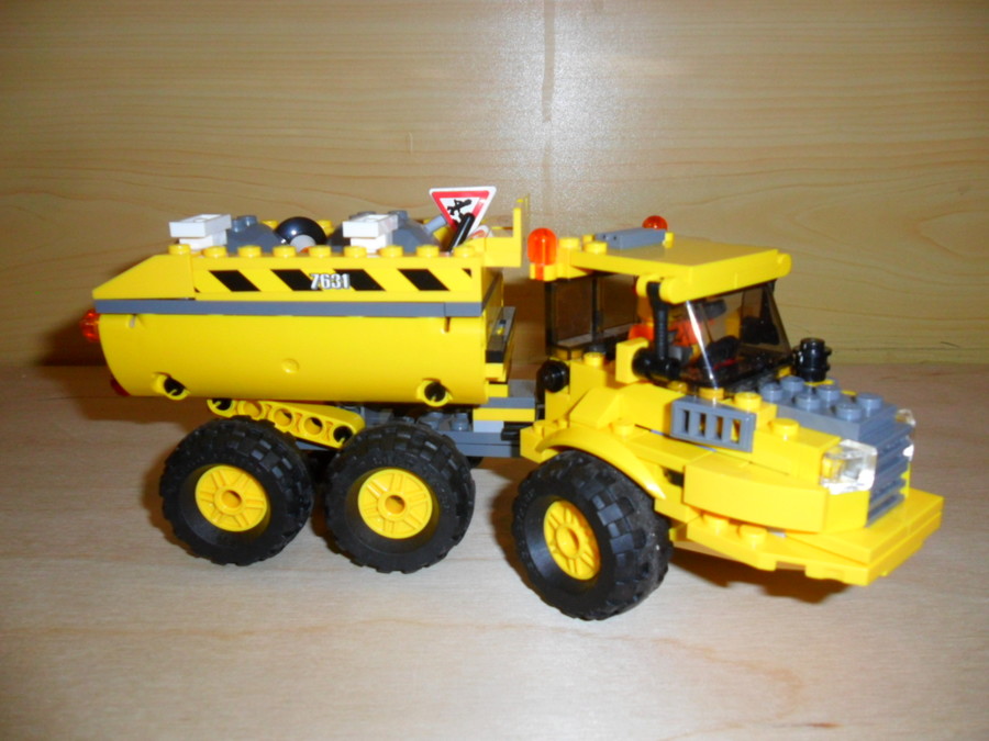 7631 Dömper