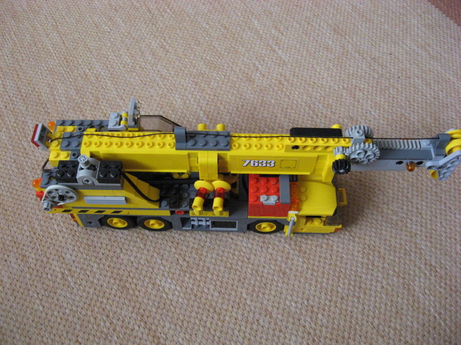 Motorizált daru a 7633-as készletből