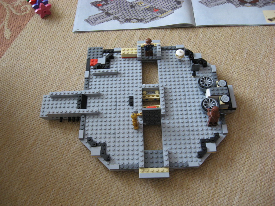 StarWars Milleneum Falcon